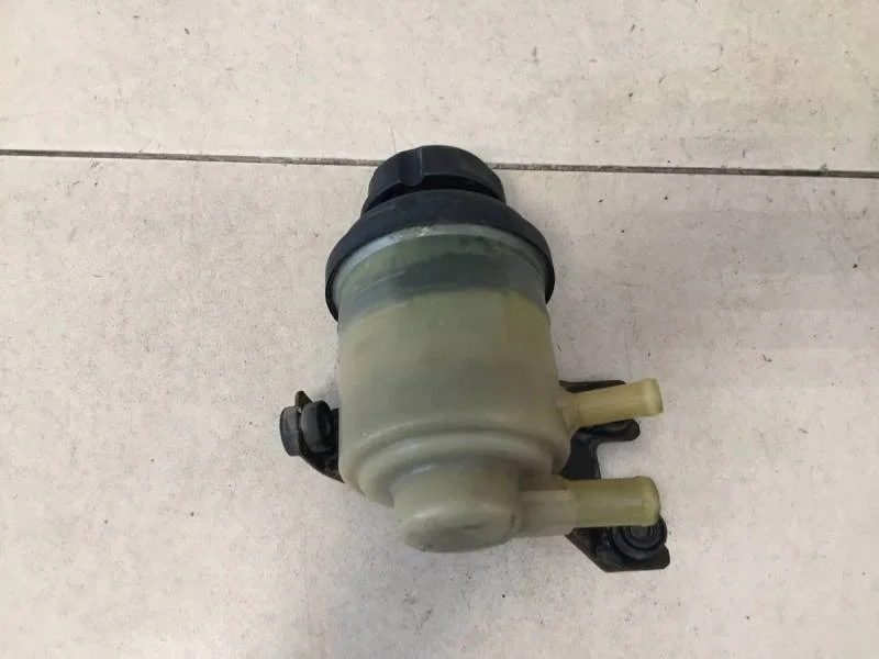 Бачок гидроусилителя Kia Rio 3 (UB) 2011-2017