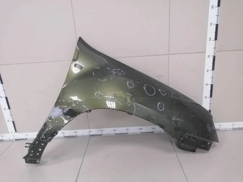 Крыло переднее правое Renault Duster 2012>