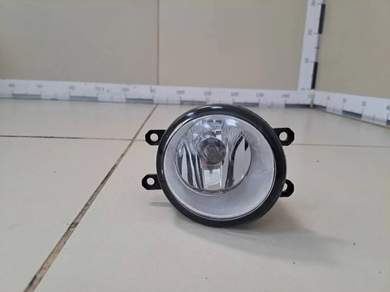 Фара противотуманная правая Toyota Corolla E150 2006-2013