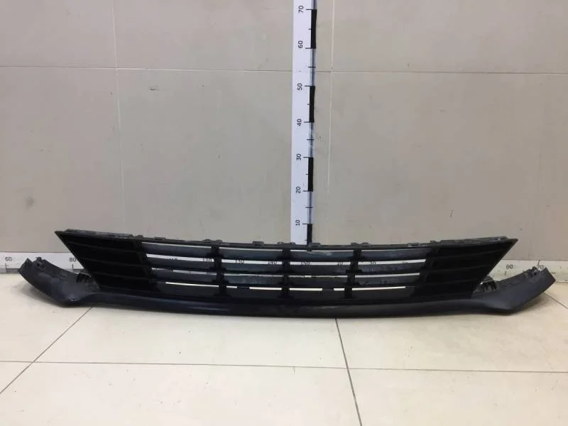 Решетка в бампер центральная Kia Rio 4 (FB) 2017>