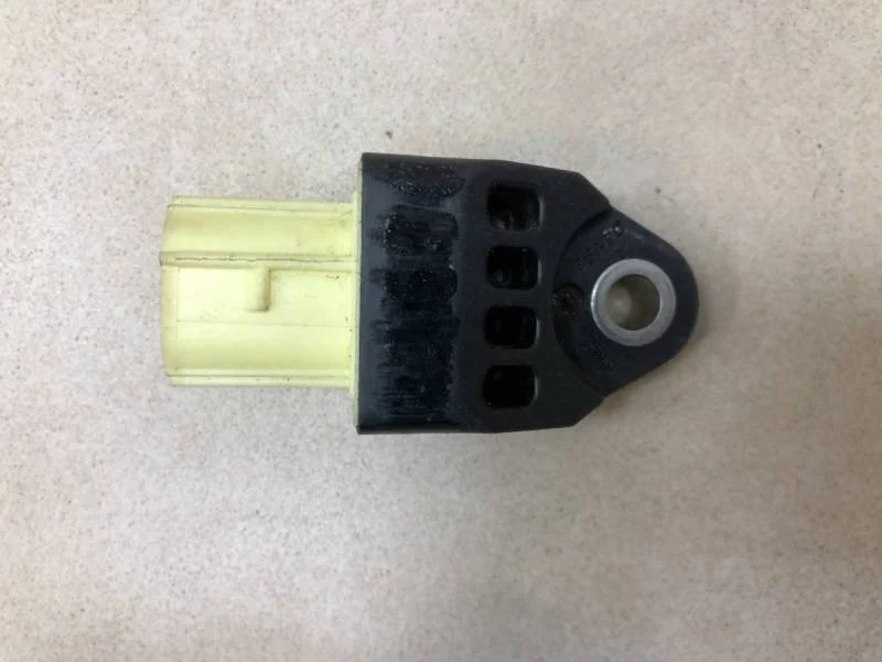 Датчик AIR BAG Toyota Rav 4 (A30) 2006-2013