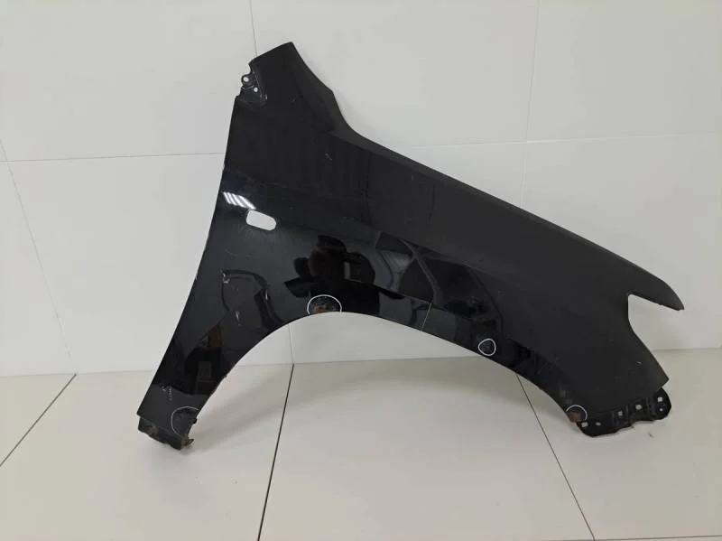 Крыло переднее правое Toyota Land Cruiser (J200) 2007-2015