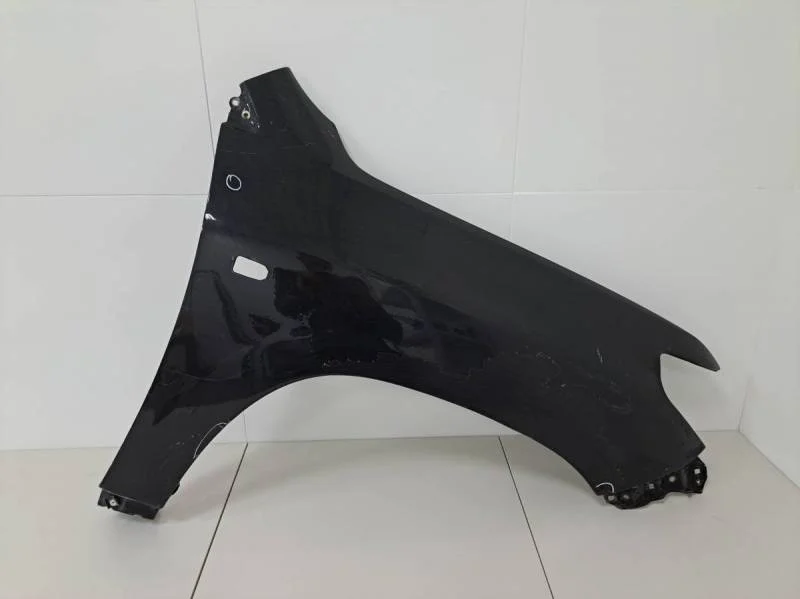 Крыло переднее правое Toyota Land Cruiser (J200) 2007-2015