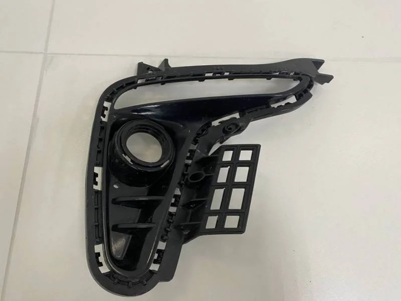 Решетка в бампер правая Kia Rio 4 (FB) 2017>