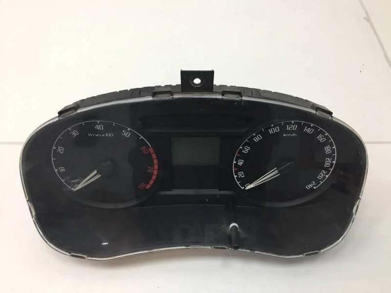 Панель приборов Skoda Fabia (5J) 2007-2014