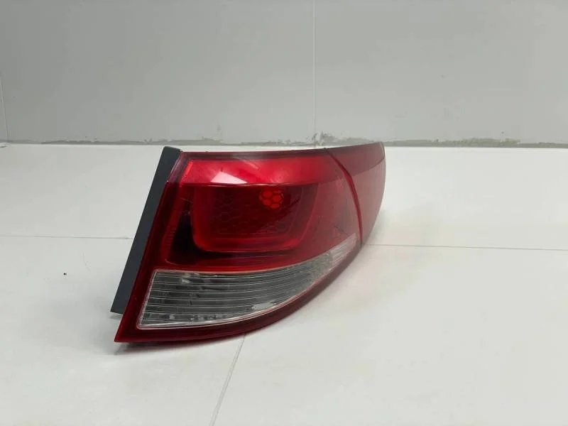 Фонарь задний наружный правый Kia Rio 3 (UB) 2011-2017