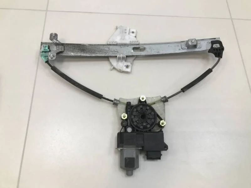 Стеклоподъемник электр. передний левый Kia Rio 4 (FB) 2017>