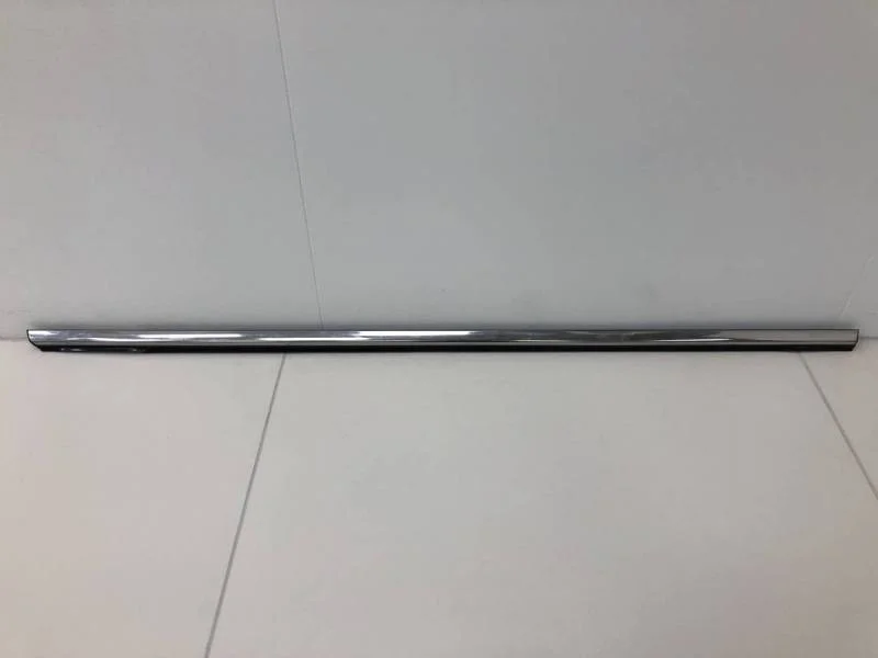 Уплотнитель стекла двери Nissan Almera 3 (G11, G15) 2012>