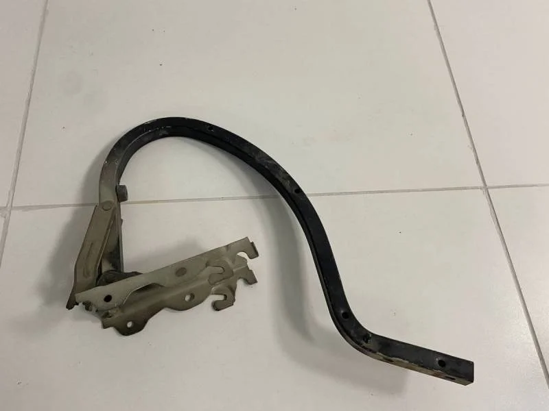 Петля крышки багажника Chevrolet Aveo T250 2005-2011