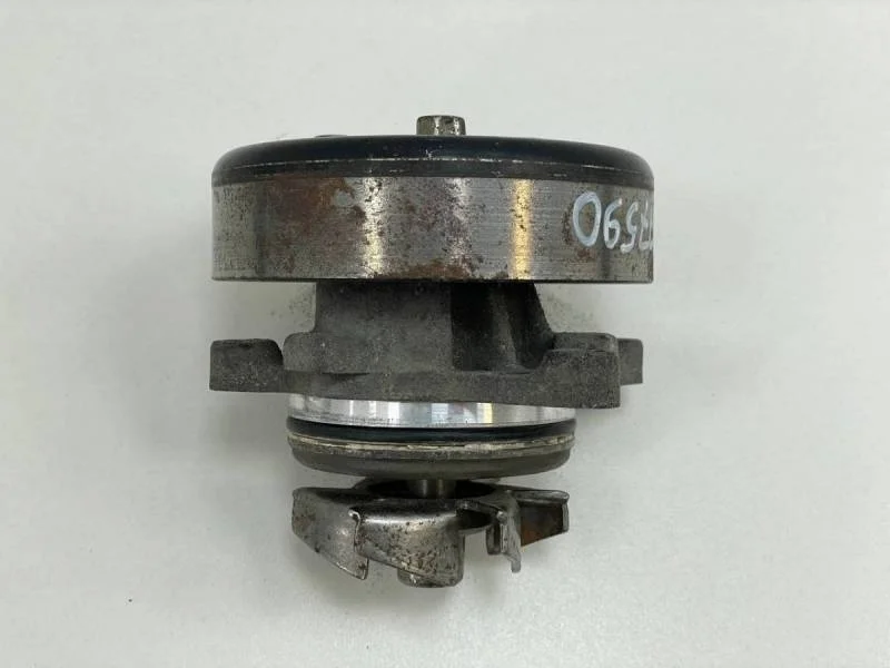 Насос водяной (помпа) Ford Focus 2 (DA) 2005-2008