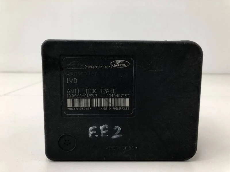 Блок ABS (насос) Ford Focus 2 (DB) 2008-2011