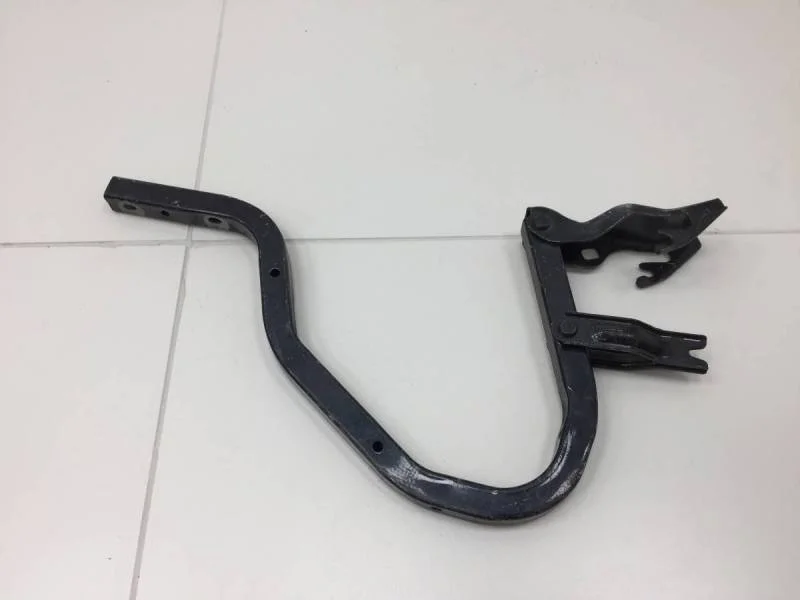 Петля крышки багажника Hyundai Accent (LC, Tagaz) 2000-2012