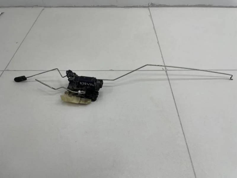 Замок двери передней правой Renault Duster 2012>