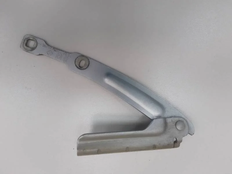 Петля капота левая Renault Duster 2012>