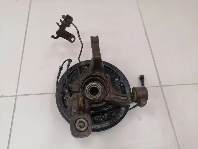 Кулак поворотный задний правый Renault Duster 2012>