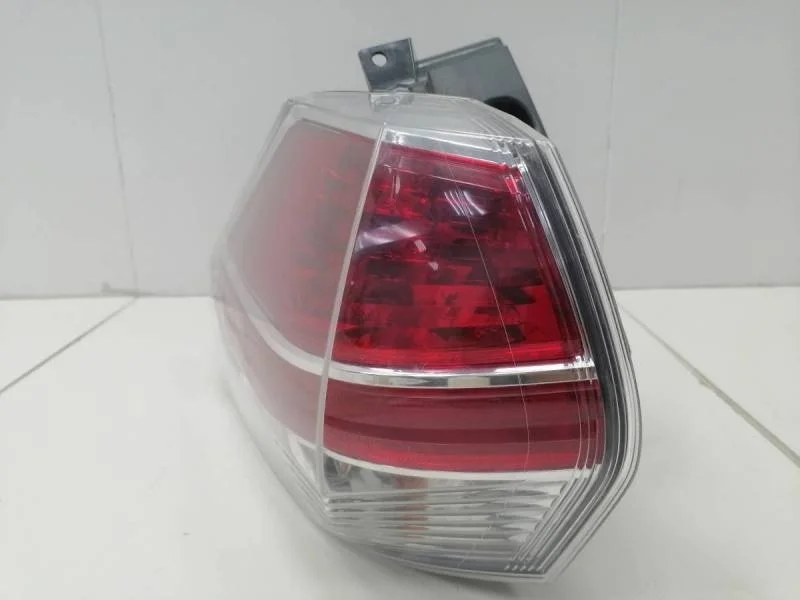 Фонарь задний наружный левый Nissan X-Trail 3 (T32) 2014>
