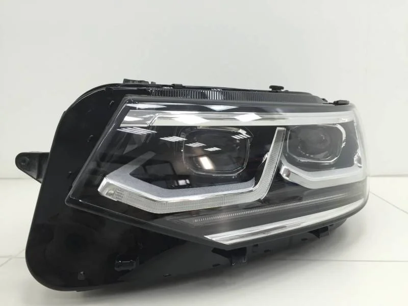 Фара левая Volkswagen Tiguan 2017>