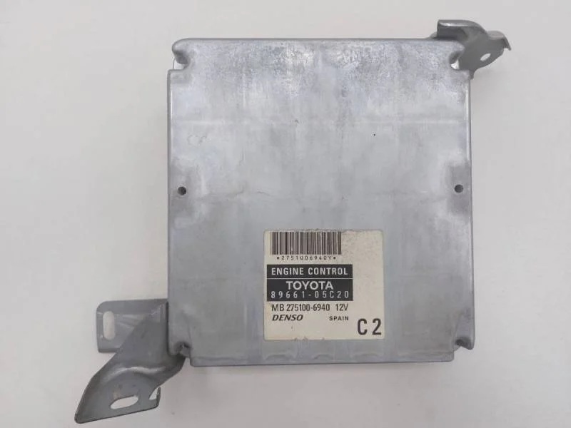 Блок управления двигателем Toyota Avensis (T250) 2003-2009