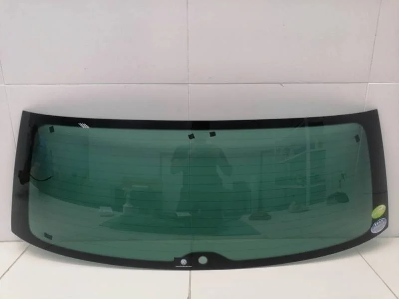 Стекло заднее Volkswagen Touareg (7P) 2010>