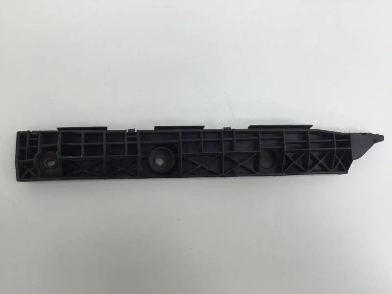 Кронштейн заднего бампера правый Lexus RX 300/330/350/400h (XU30) 2003-2009