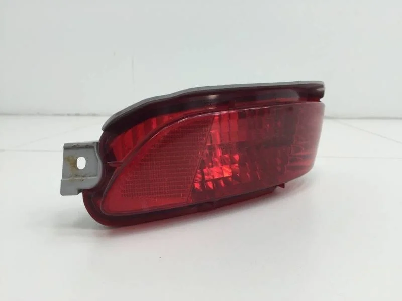 Фонарь задний в бампер правый Lexus RX 300/330/350/400h (XU30) 2003-2009