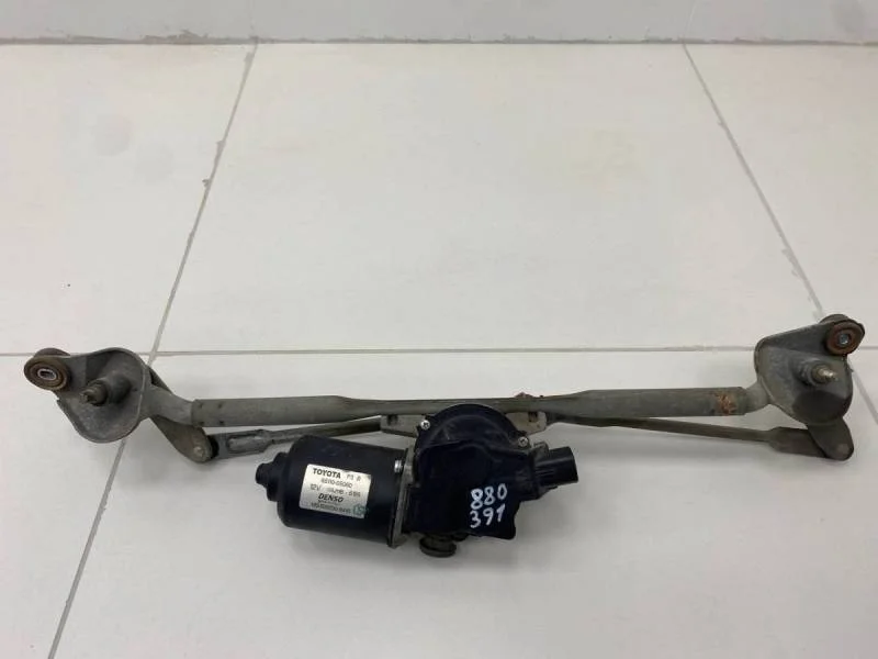 Трапеция стеклоочистителей Toyota Avensis (T250) 2003-2009