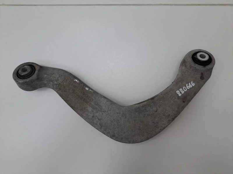 Рычаг задний верхний правый Audi A8 (D4) 2010-2017