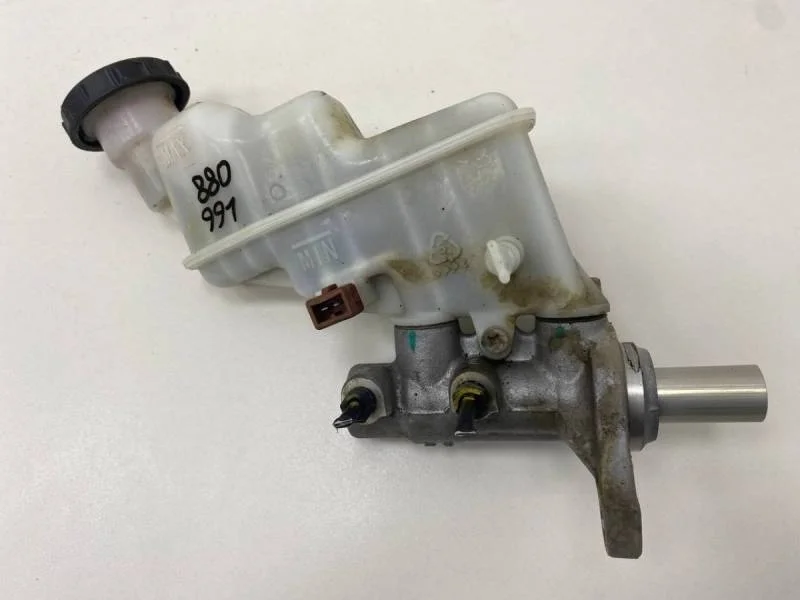 Цилиндр тормозной главный Hyundai Solaris 2010-2017