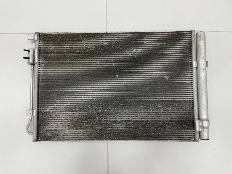 Радиатор кондиционера (конденсер) Hyundai Solaris 2010-2017