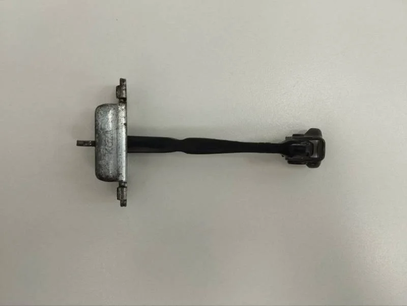 Ограничитель двери Hyundai Solaris 2010-2017