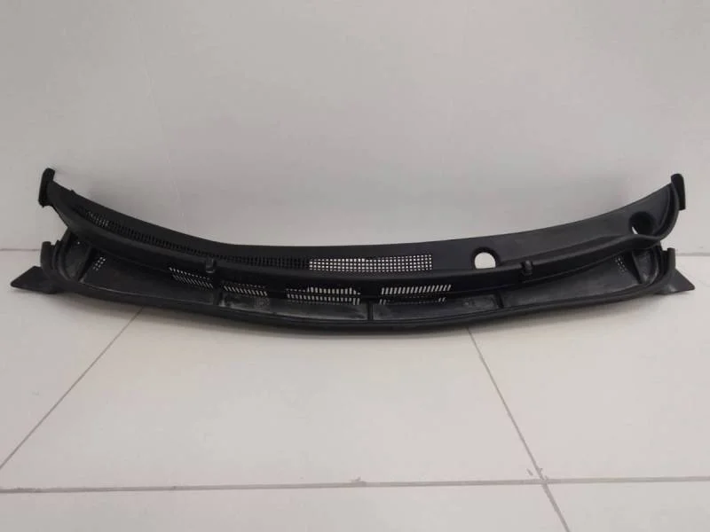 Решетка стеклооч. (планка под лобовое стекло, жабо) Hyundai Solaris 2010-2017