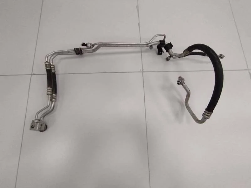 Трубка кондиционера Hyundai Solaris 2010-2017