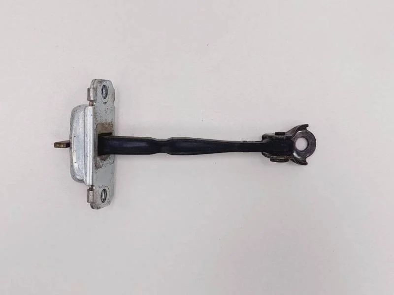 Ограничитель двери Hyundai Solaris 2010-2017