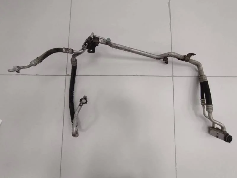 Трубка кондиционера Hyundai Solaris 2010-2017