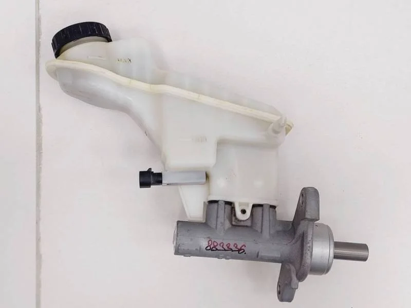 Цилиндр тормозной главный Chevrolet Cobalt (T250) 2011-2015