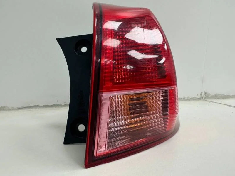 Фонарь задний наружный правый Nissan Qashqai (J10) 2006-2013