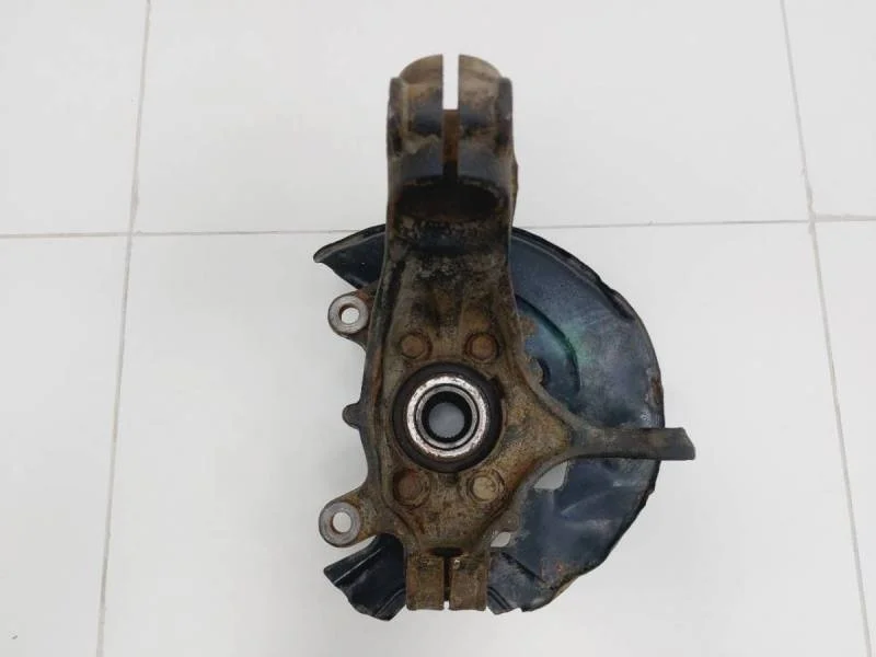 Кулак поворотный передний правый Nissan Qashqai (J11) 2014>