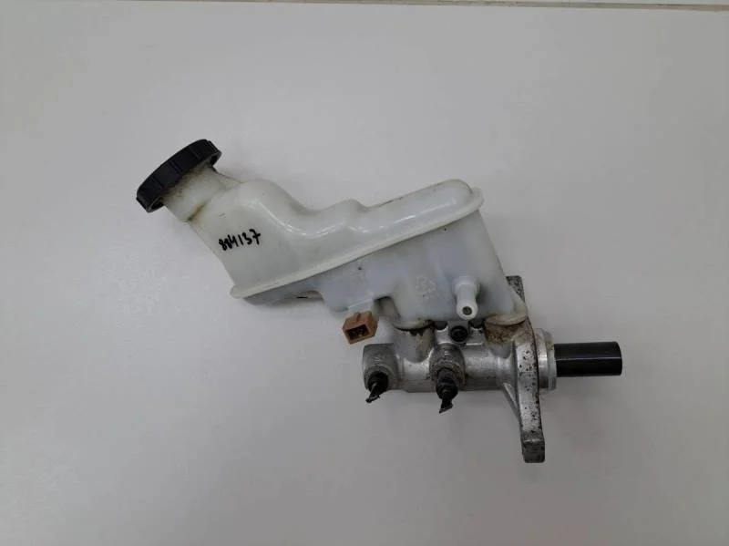 Цилиндр тормозной главный Hyundai Solaris 2010-2017