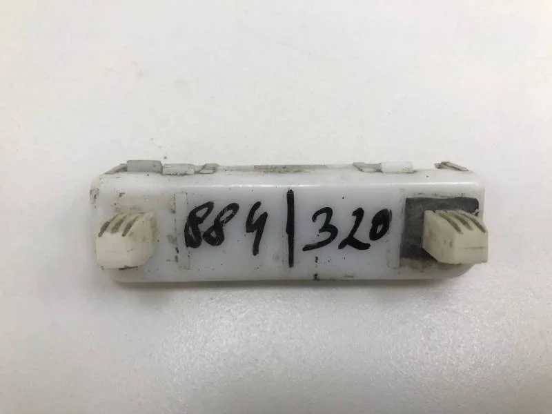 Кронштейн заднего бампера правый Nissan Qashqai (J10) 2006-2013