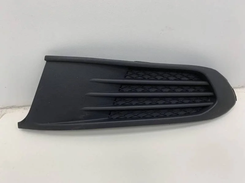 Заглушка бампера Volkswagen Polo (Sed RUS) 2011>