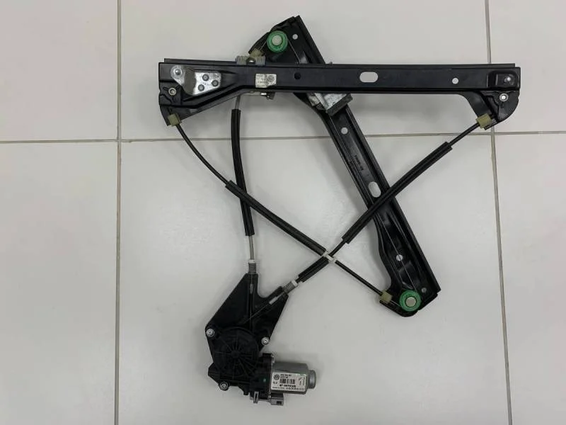 Стеклоподъемник электр. передний левый Volkswagen Polo (Sed RUS) 2011>