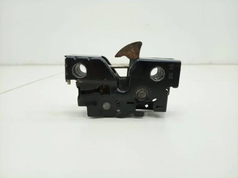 Замок капота Volkswagen Polo (Sed RUS) 2011>