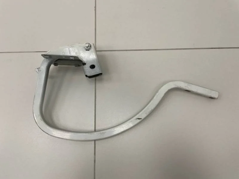 Петля крышки багажника Volkswagen Polo (Sed RUS) 2011>