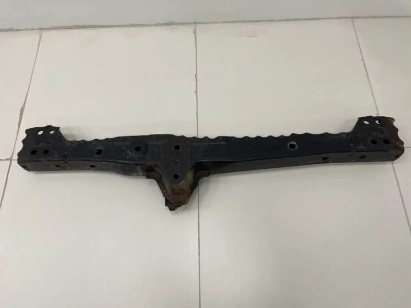 Балка передняя поперечная Toyota Corolla E150 2006-2013