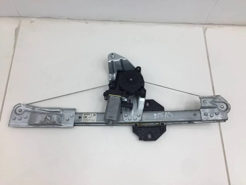 Стеклоподъемник электр. передний левый Renault Sandero 2014>