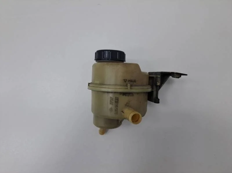 Бачок гидроусилителя Renault Sandero 2014>