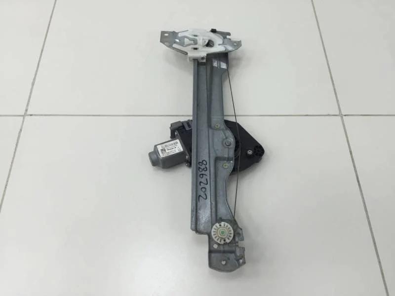 Стеклоподъемник электр. задний правый Citroen C4 2011>