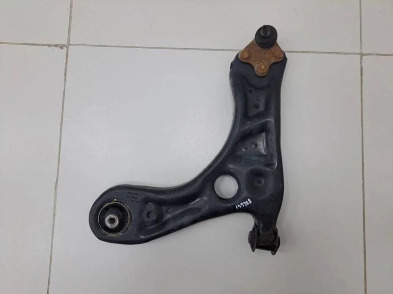 Рычаг передний левый Skoda Rapid 2012-2020