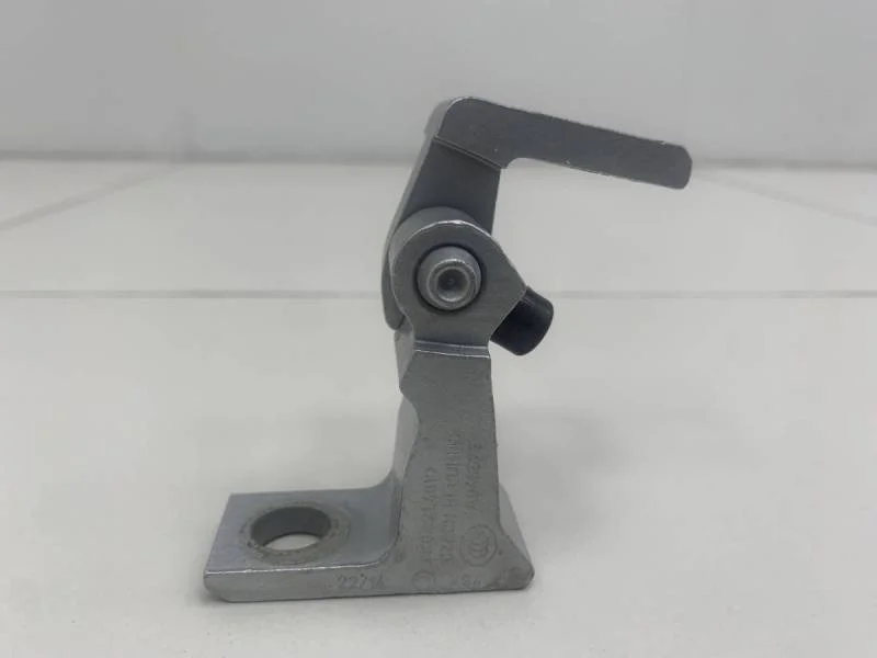 Петля двери Skoda Rapid 2012-2020