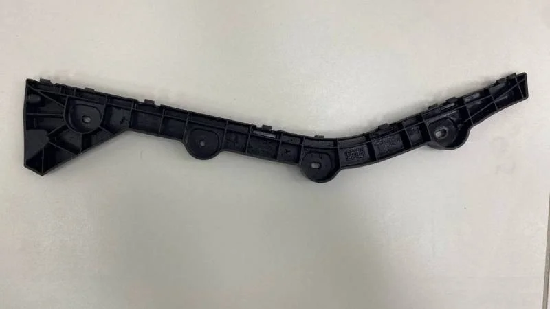 Кронштейн заднего бампера правый Skoda Rapid 2012-2020